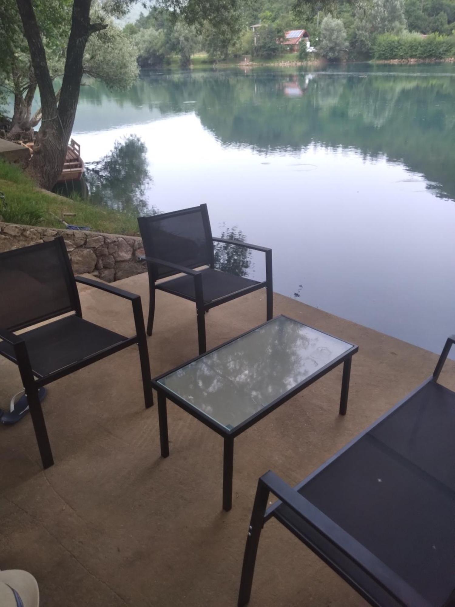 Vacation Home Zara Lohovo Ngoại thất bức ảnh