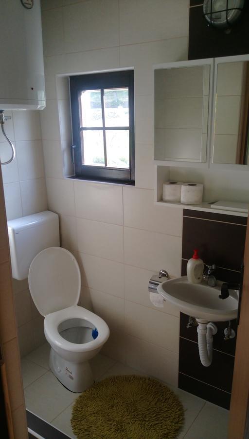 Vacation Home Zara Lohovo Ngoại thất bức ảnh