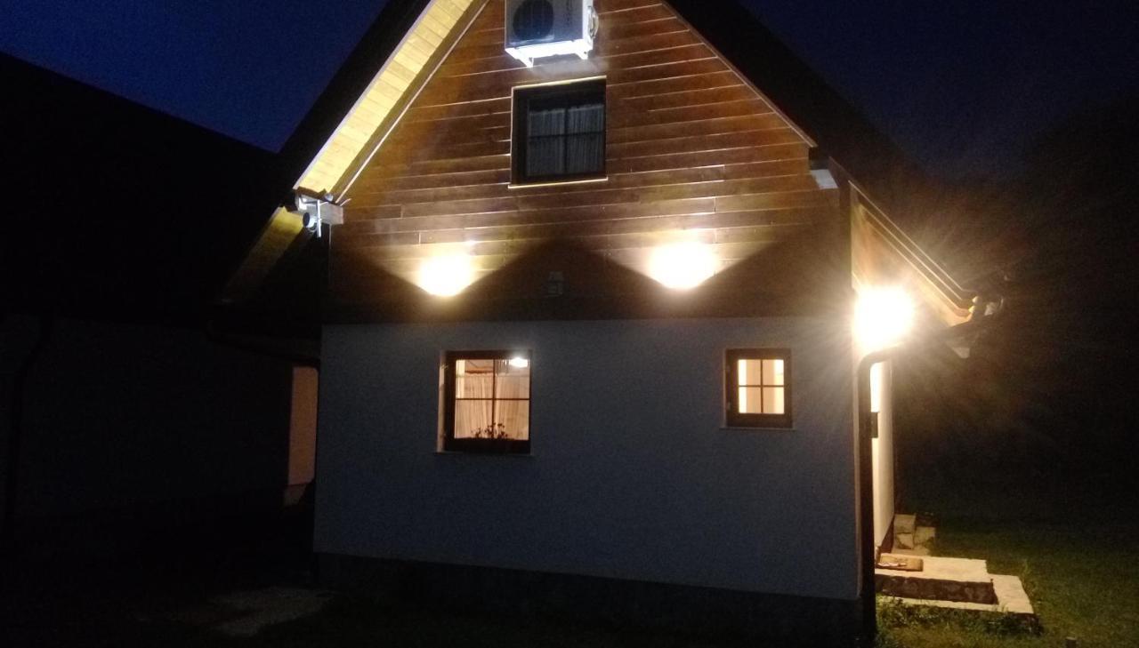 Vacation Home Zara Lohovo Ngoại thất bức ảnh