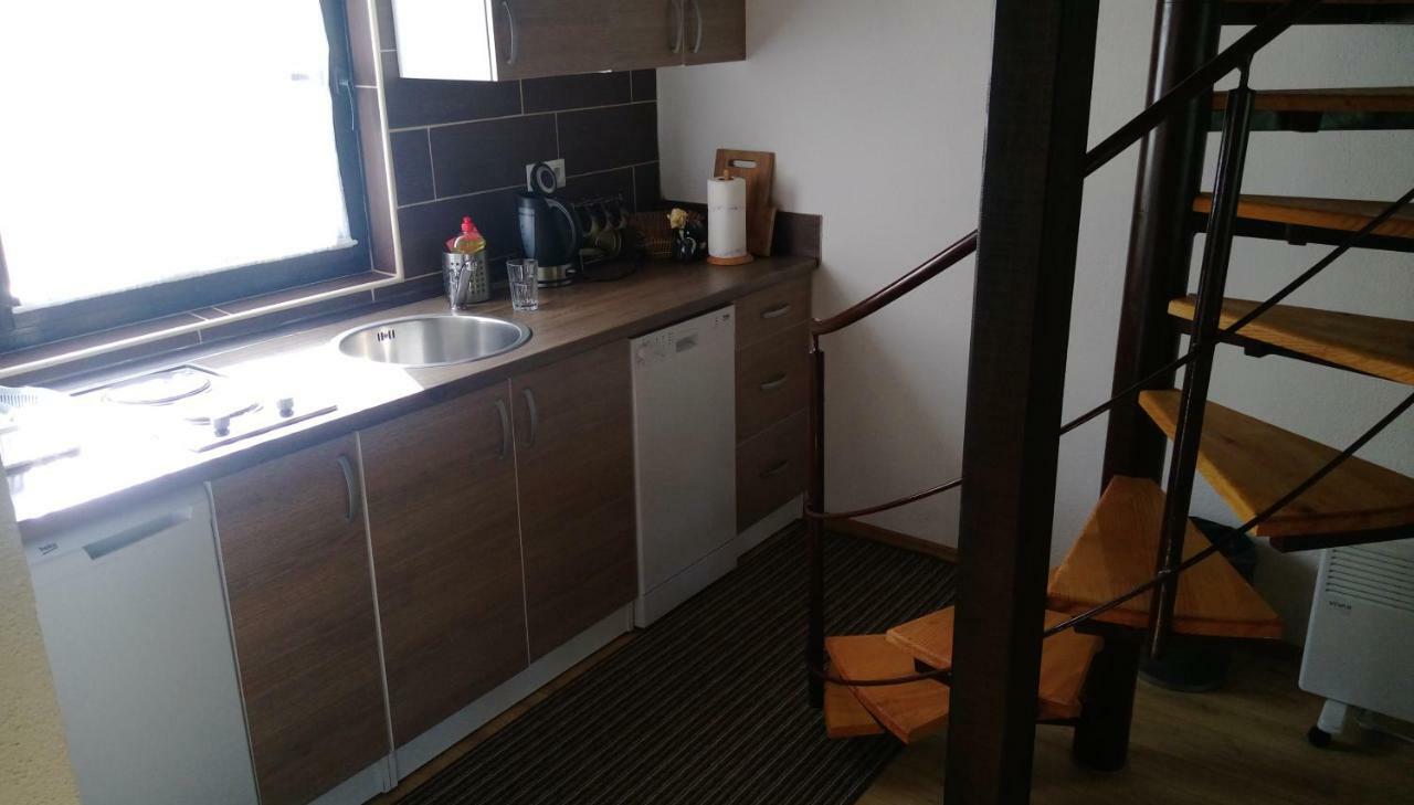 Vacation Home Zara Lohovo Ngoại thất bức ảnh