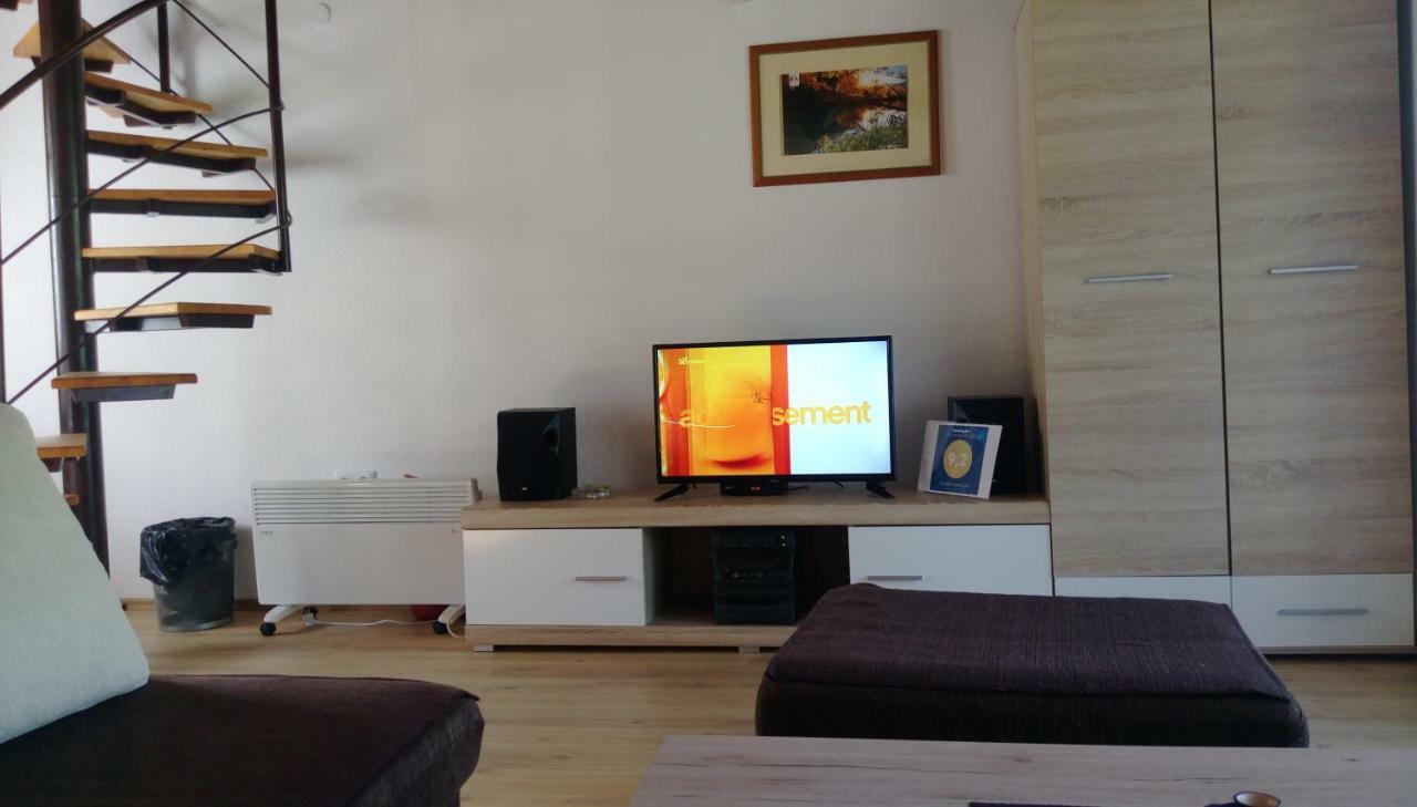 Vacation Home Zara Lohovo Ngoại thất bức ảnh